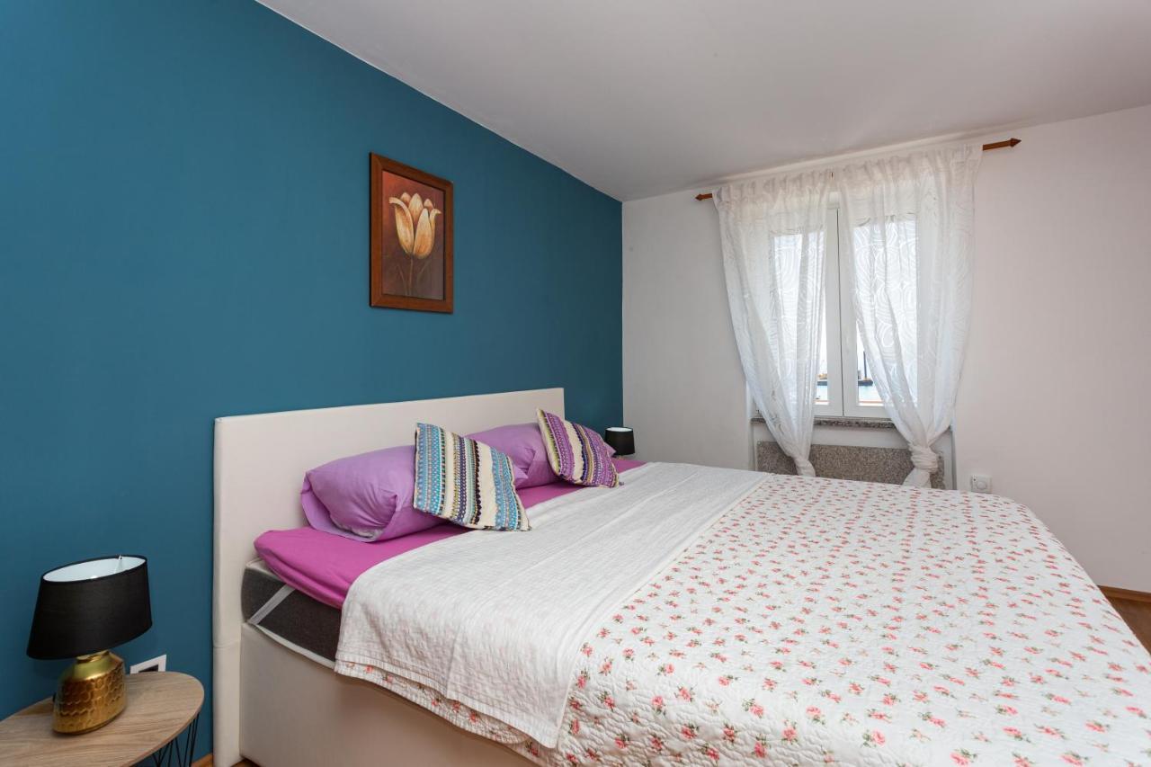 Apartments Riva Baska  Luaran gambar