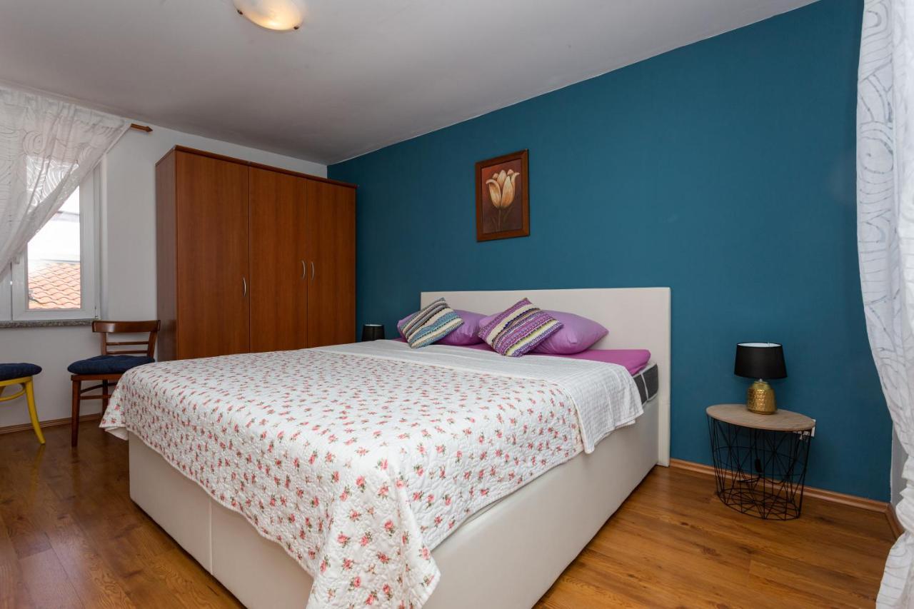 Apartments Riva Baska  Luaran gambar