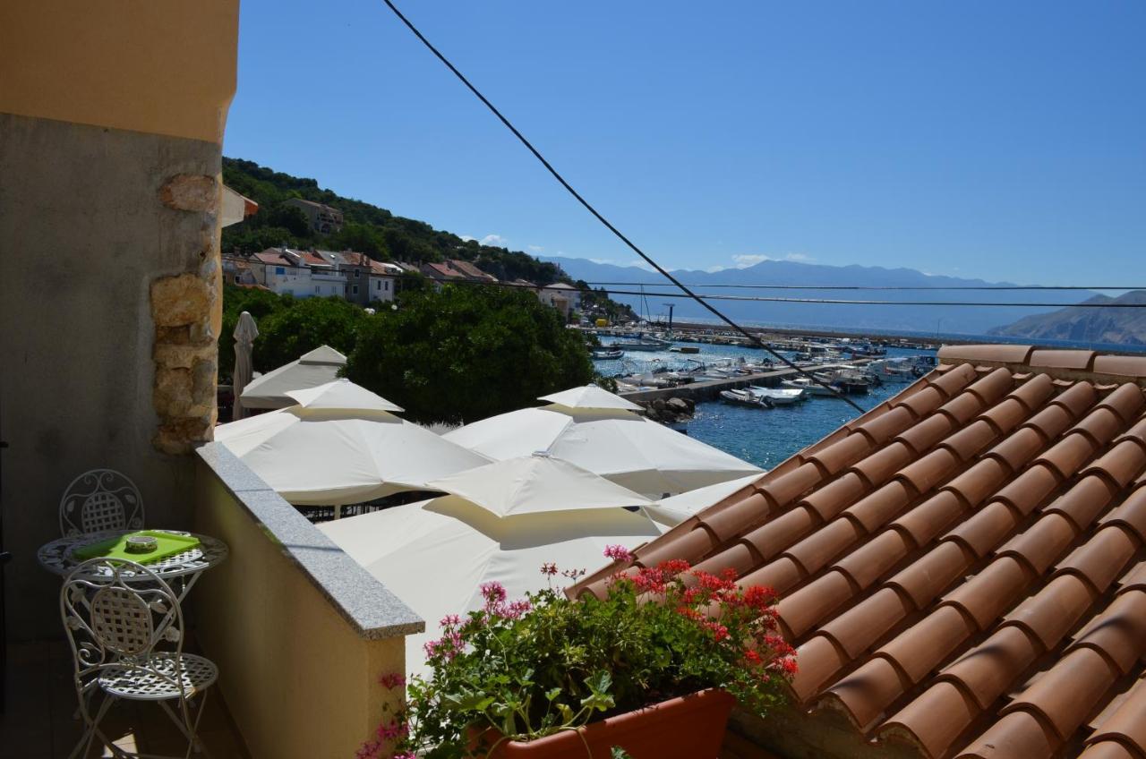 Apartments Riva Baska  Luaran gambar